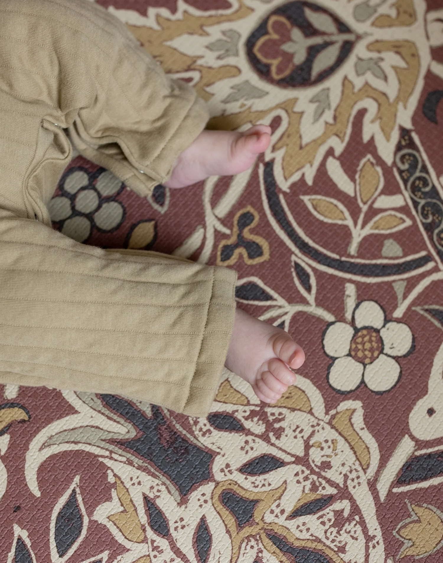Morris & Co. The Bullerswood Madder Gold Play Mat - Image 8