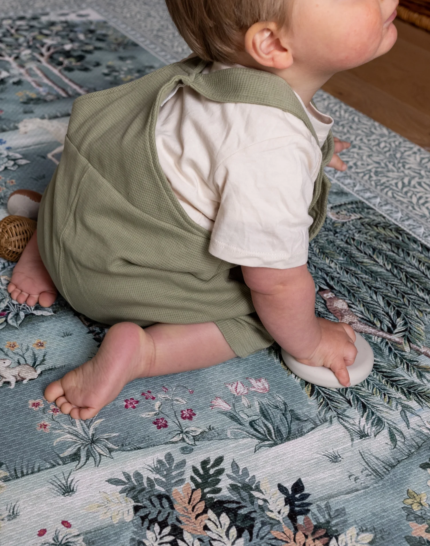 Morris & Co. The Owl and Willow Play Mat - Image 6