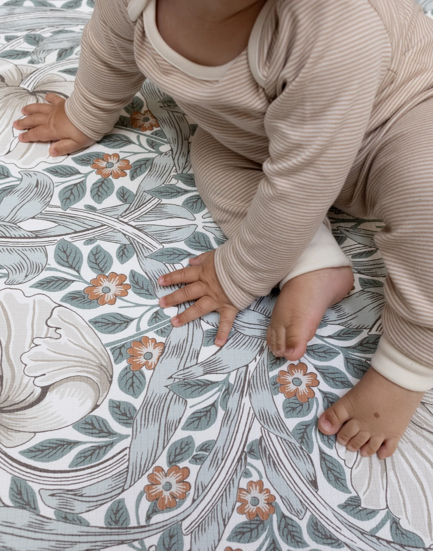 Morris & Co. The Pimpernel Mineral Blue Play Mat - Image 6