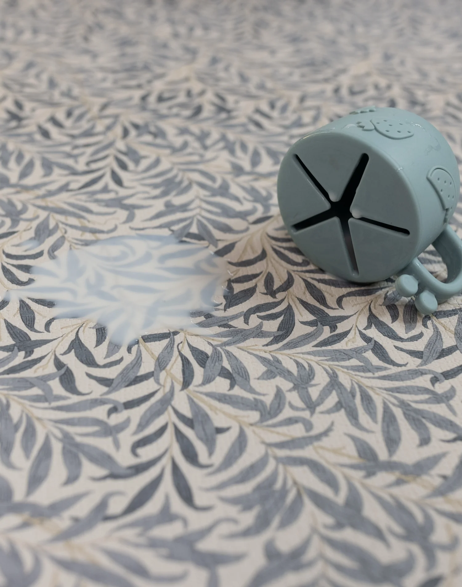 Morris & Co. The Willow Boughs Woad Play Mat - Image 6